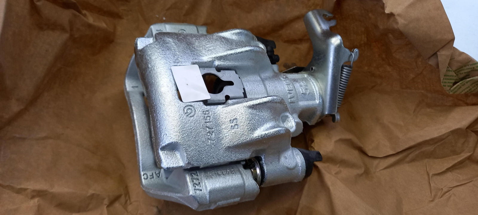 Original IVECO Daily VI 14-21 Bremssattel hinten rechts 42576914