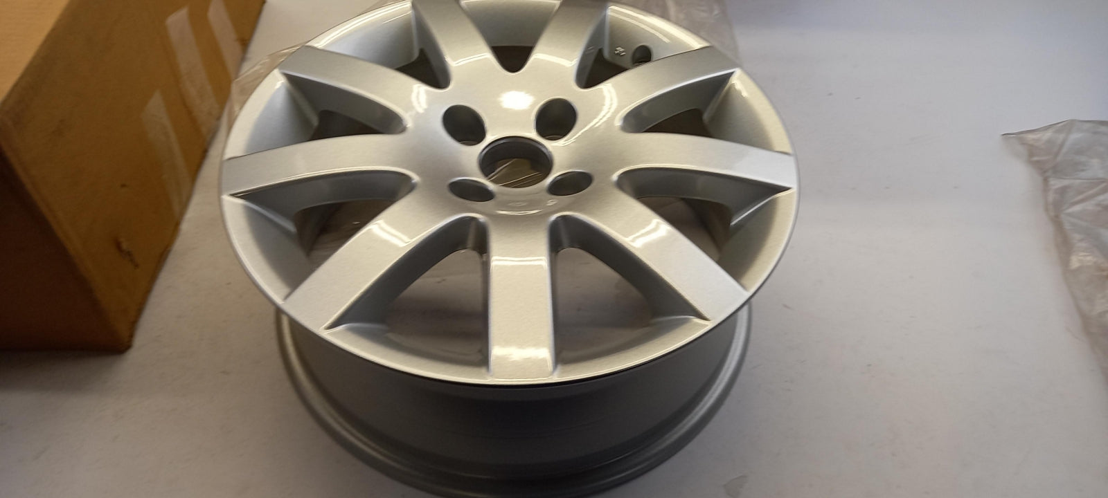 Original PEUGEOT 207 Alufelge Estoril 6Jx16 ET:27 195/55 R16 5402T6