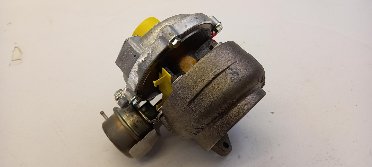 Original RENAULT Clio III Megane II III Laguna III Turbolader 1.5 dCi 7711368560