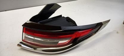 Original CITROEN DS3 Crossback Heckleuchte Rücklicht außen rechts 9822177980