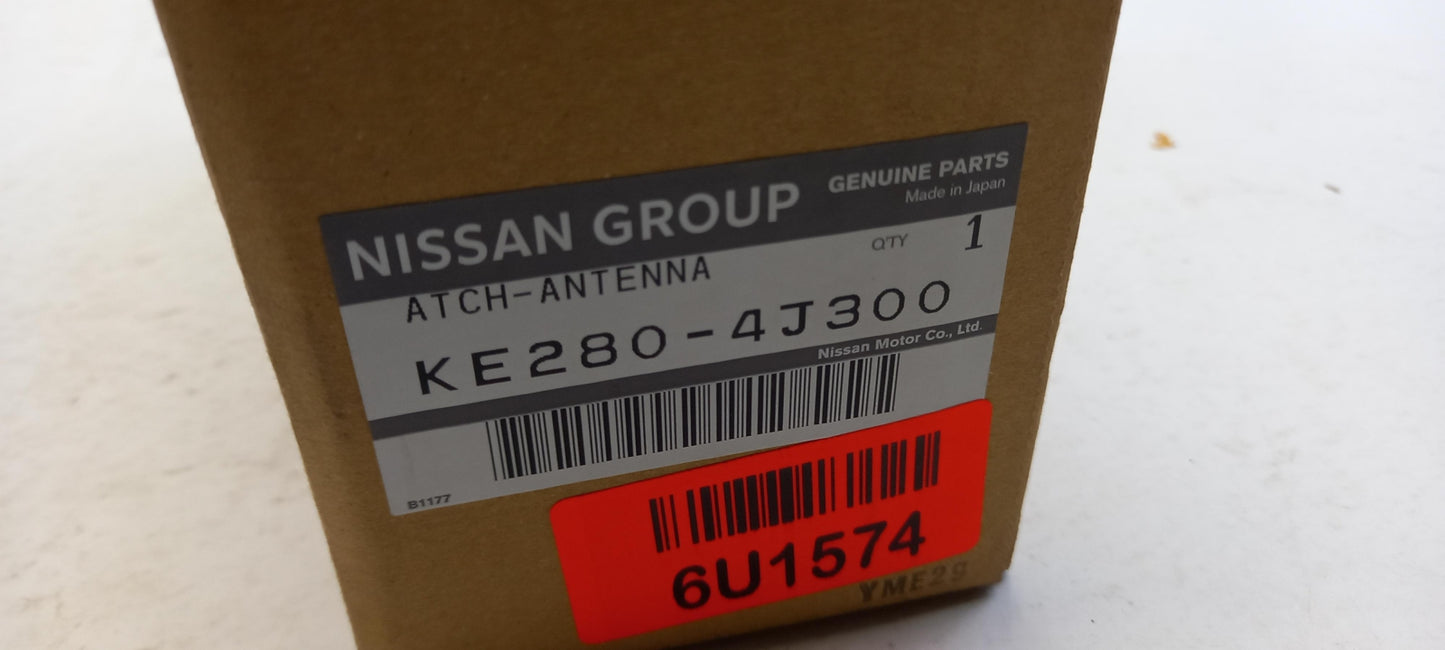 Original NISSAN Navara D23 Antenne Solid White KE2804J300