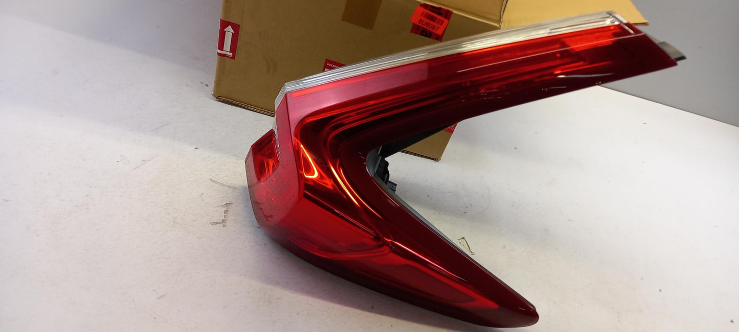 Original HONDA CR-V Mk5 Heckleuchte Rücklicht außen rechts 33500TLAJ01