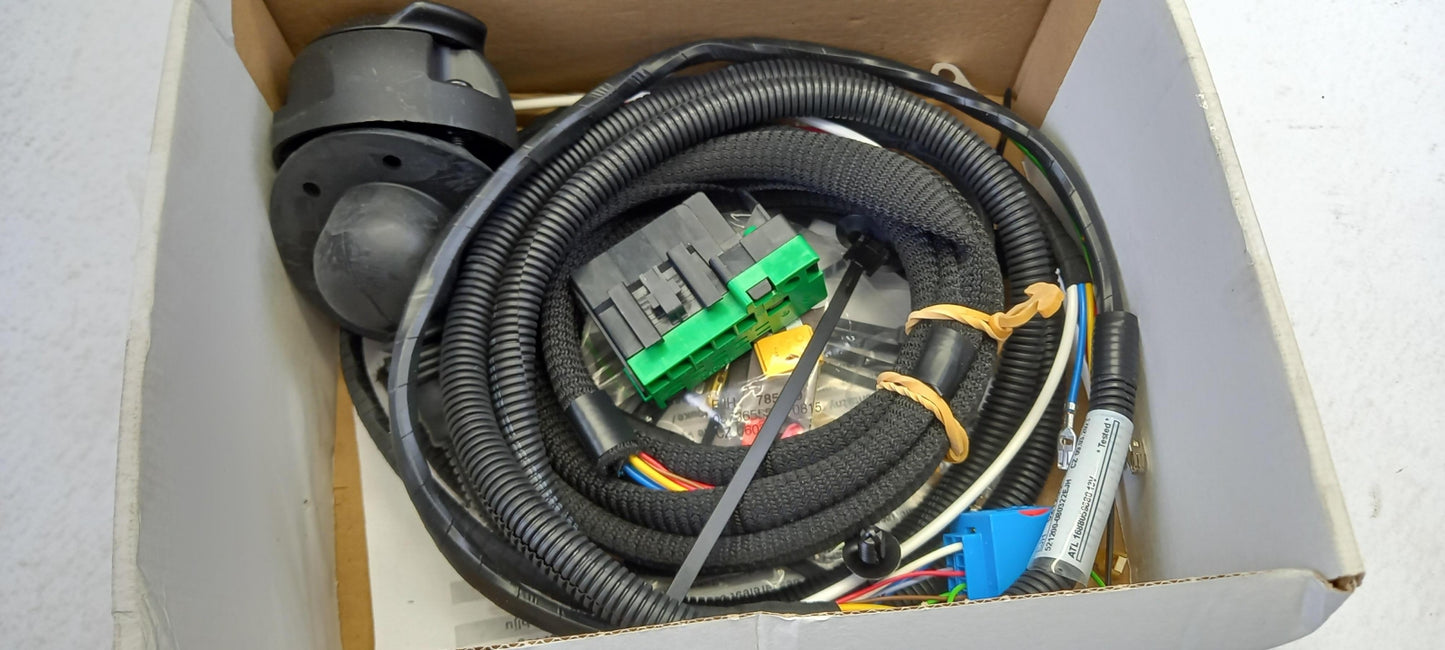 Original PSA Berlingo Partner Rifter Anhängerkupplung Elektrosatz 1688059680