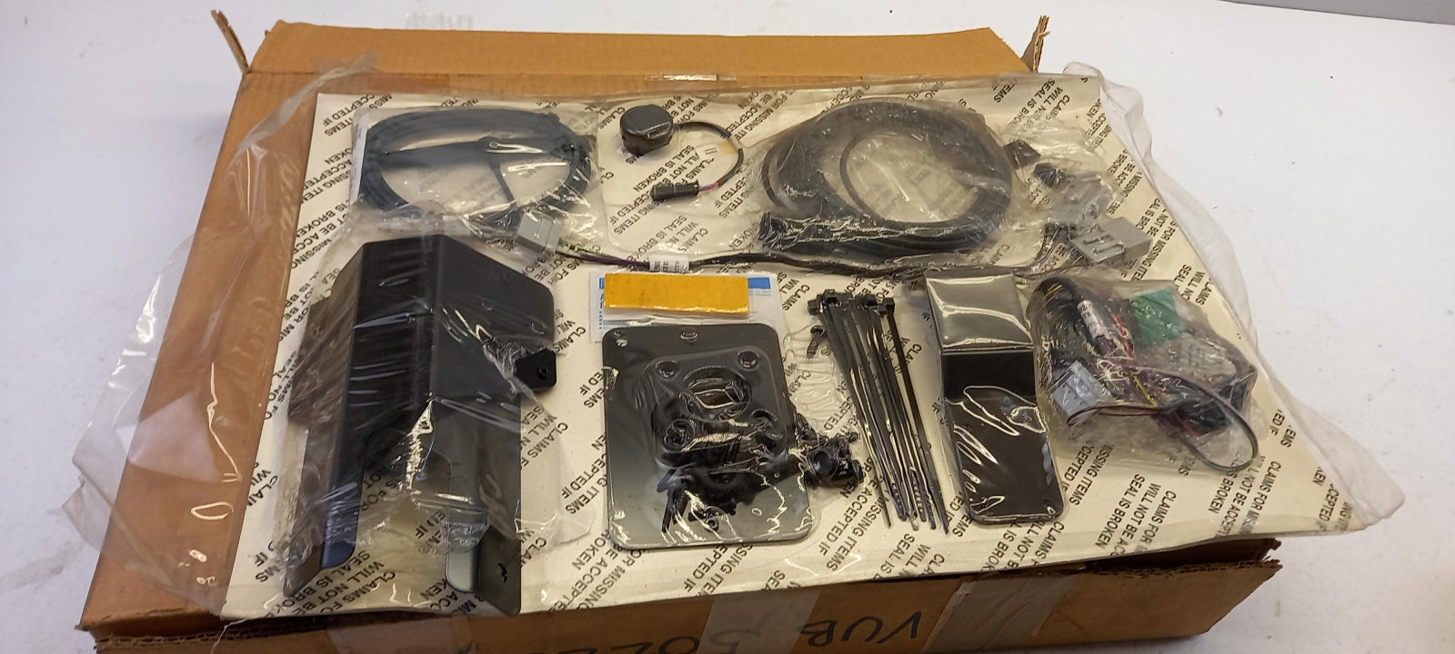 Original LAND ROVER Discovery 2 L318 Handy Montagesatz VUB502260