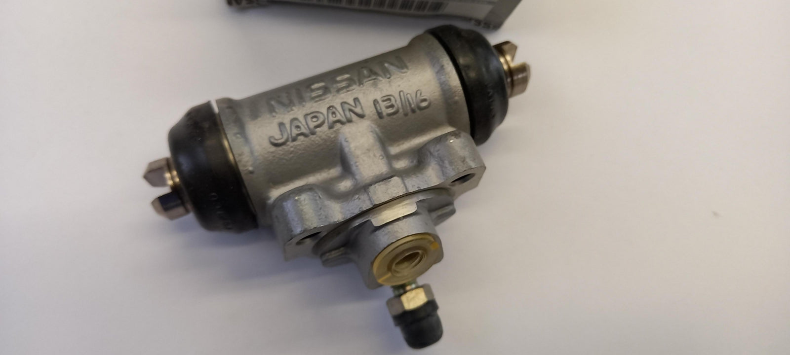 Original NISSAN Bluebird Avenir Serena Largo Expert Radbremszylinder 4410017C13