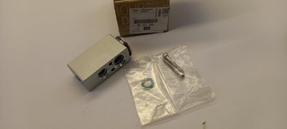 Original OPEL Movano 2.3 CDTi 16V FWD Klimaanlage Expansionsventil 95527386