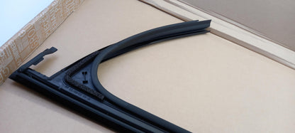 Original RENAULT Captur II 2020> Fensterführungsschiene vorne rechts 803302868R