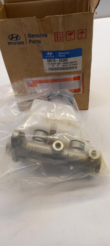 Original HYUNDAI Accent 99-06 Hauptbremszylinder 5851025300