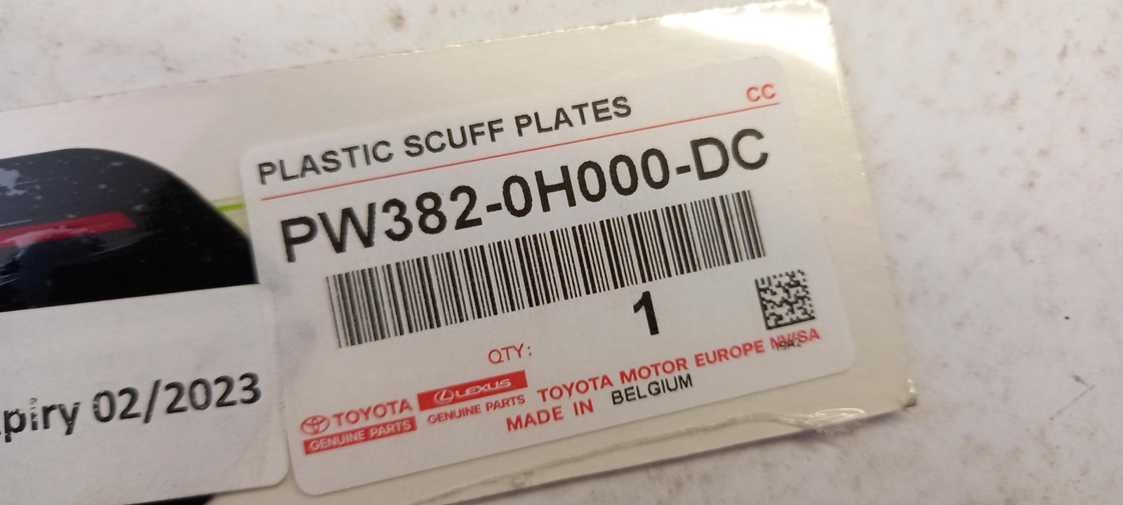 Original TOYOTA Aygo X Einstiegsleisten Satz PW3820H000DC