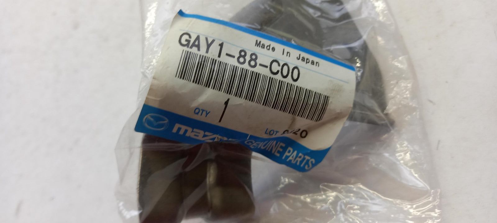 Original MAZDA 3 6 Halterung für Sitzversteller rechts GAY188C00