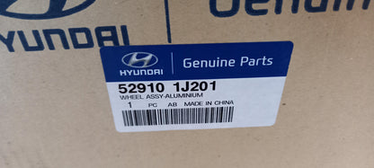 Original HYUNDAI i20 08-12 Alufelge 6Jx15 ET52 529101J201