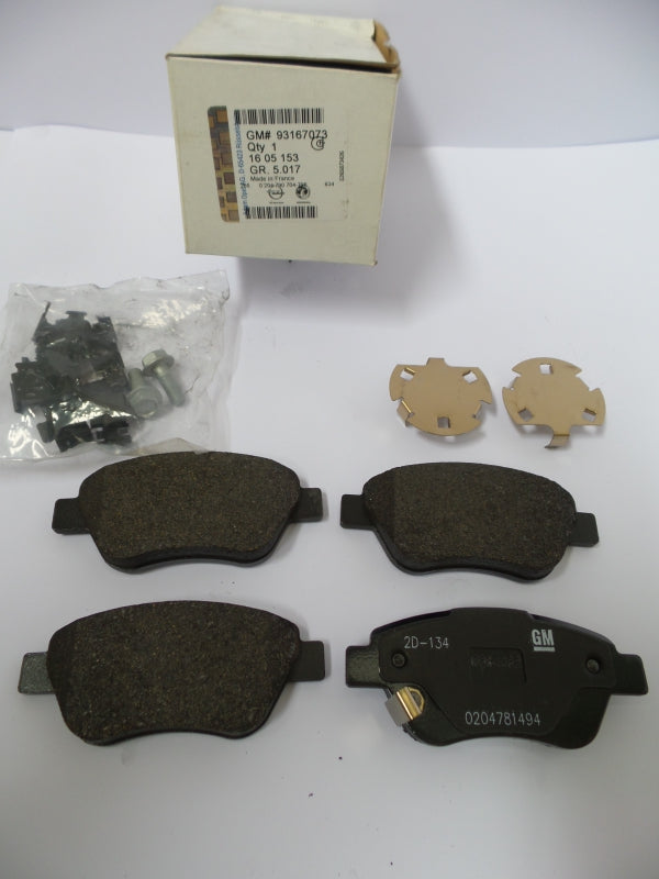 Original OPEL Corsa-D Bremsbeläge Bremsklötze asbestfrei vorne 93167073