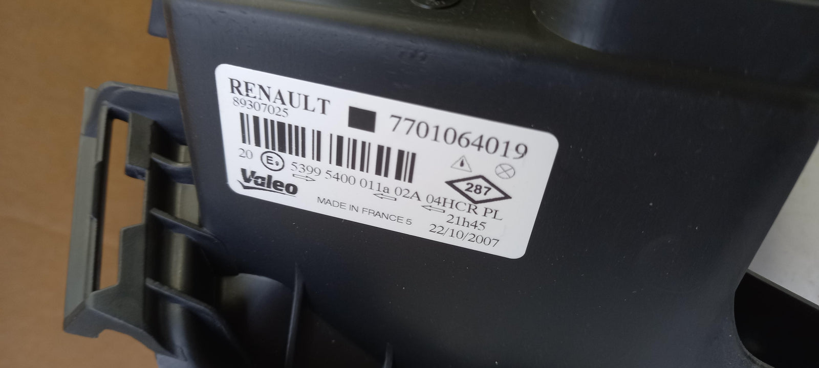 Original OE RENAULT Scheinwerfer 7701064019