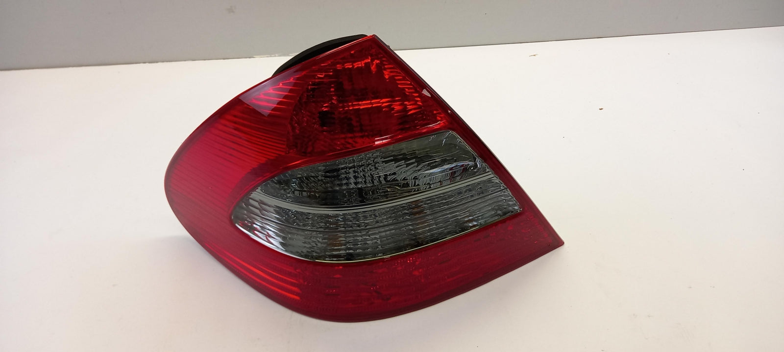 Original OE MERCEDES-BENZ Heckleuchte A211820236464