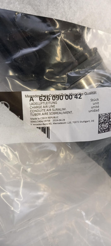 Original MERCEDES-BENZ C-klasse W205 C205 S205 V205 Ladeluftschlauch A6260900042