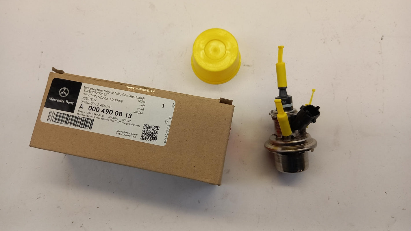 Original MERCEDES-BENZ S-klasse W222 V222 X222 AdBlue Einspritzdüse A0004900813
