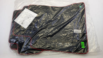 Original NISSAN Infiniti QX30 VEL MAT RED LHD Fußmattensatz KE7455D081R1