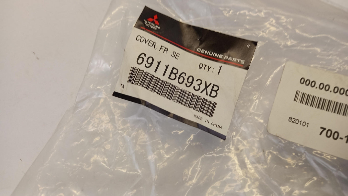 Original MITSUBISHI Outlander Sitzbezug 6911B693XB