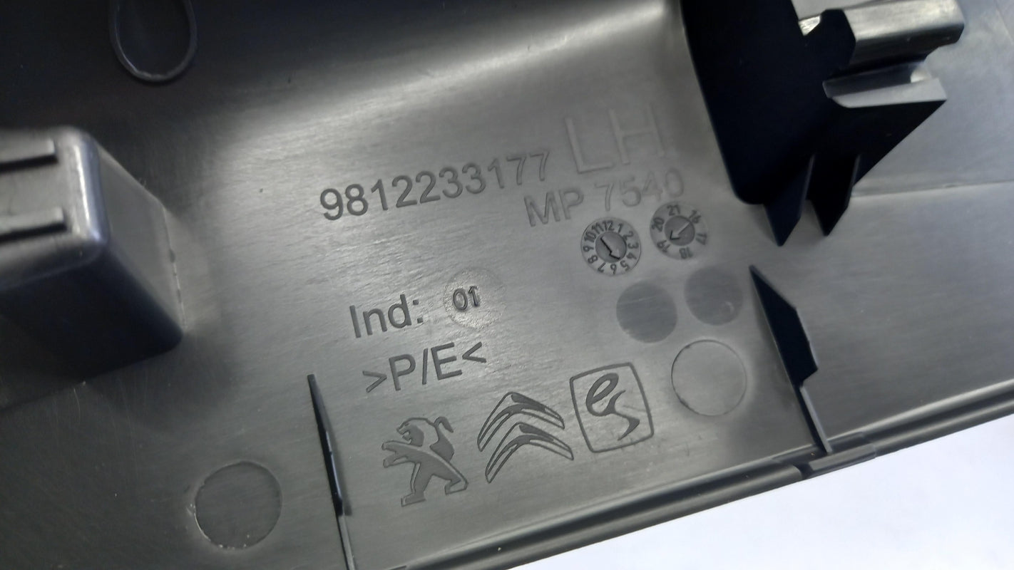 Original OE Peugeot Türschwelle Abdeckung 98122331ZD