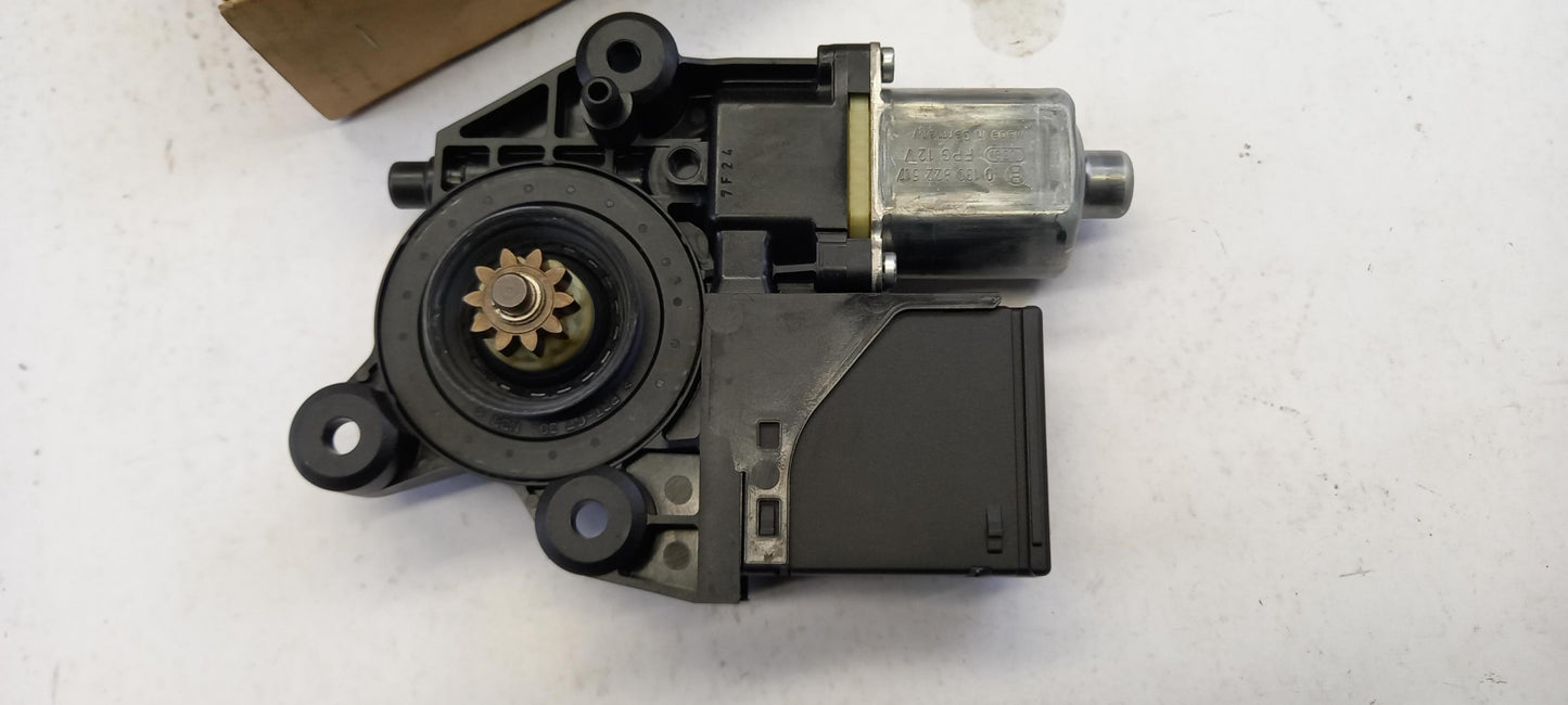 Original RENAULT Scenic III Fensterhebermotor hinten links 827310004R