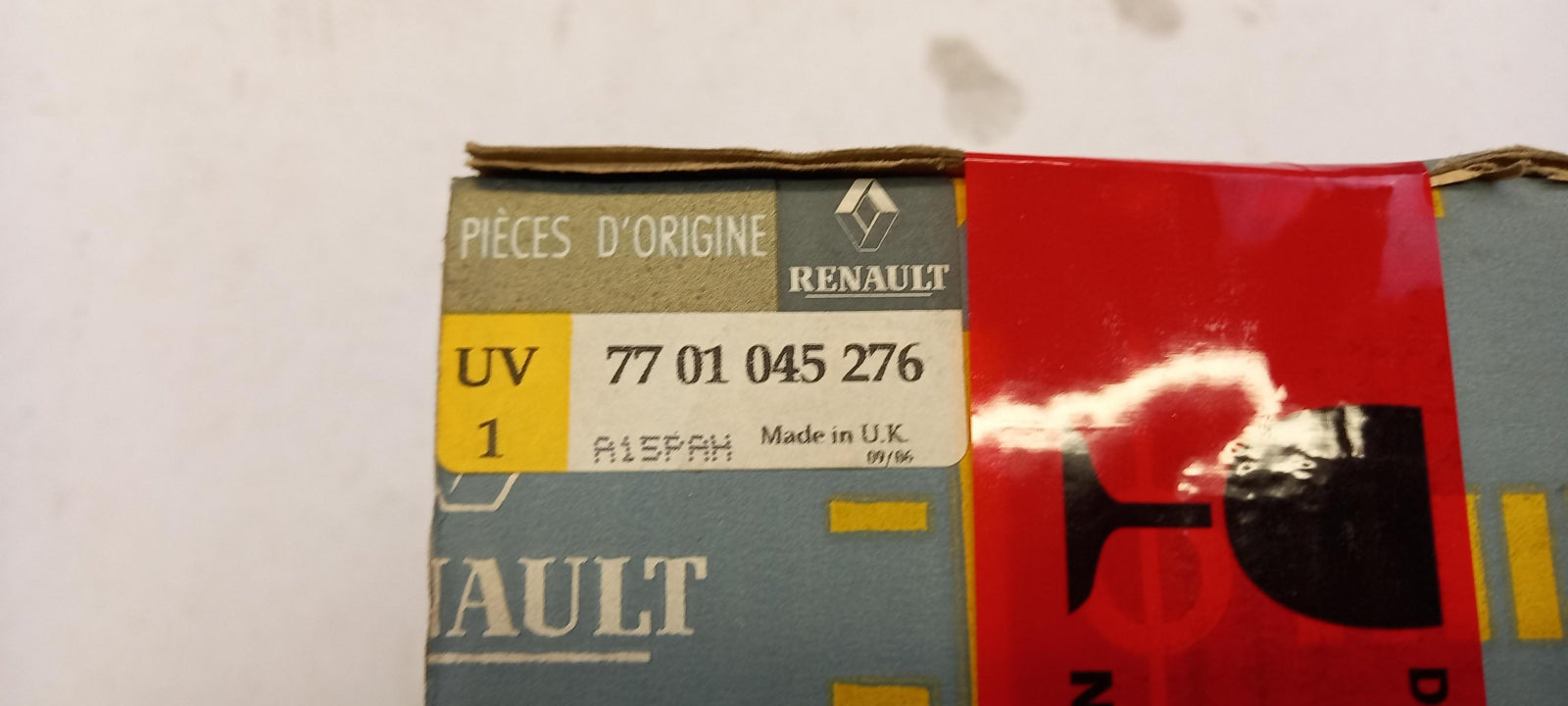 Original RENAULT Clio II Halter 7701045276