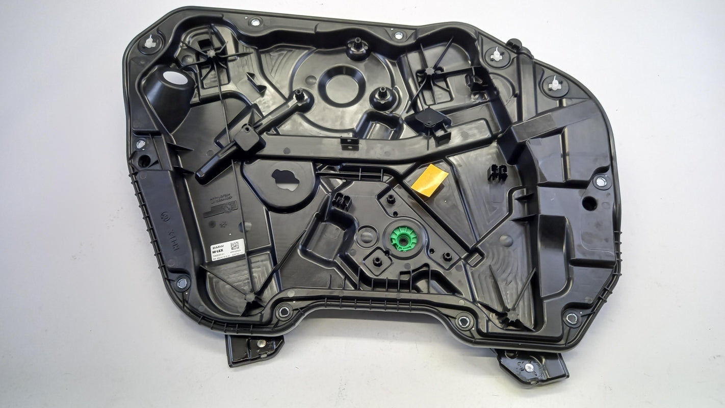 Original BMW 1er F40 Türträger Fensterheber vorne links 51337465247