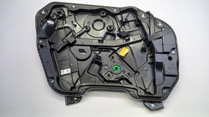 Original BMW 1er F40 Türträger Fensterheber vorne links 51337465247