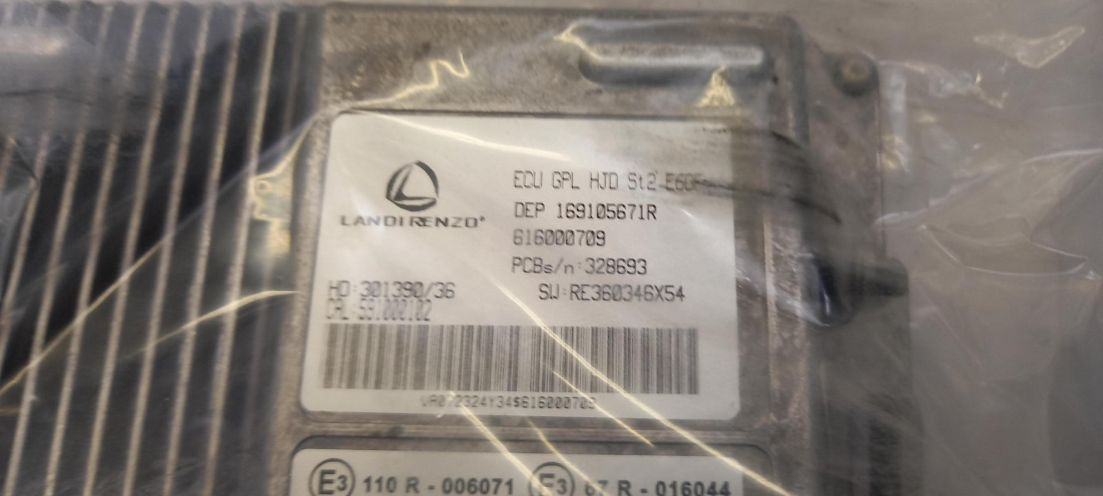 Original RENAULT Duster II Motorsteuergerät 169105671R