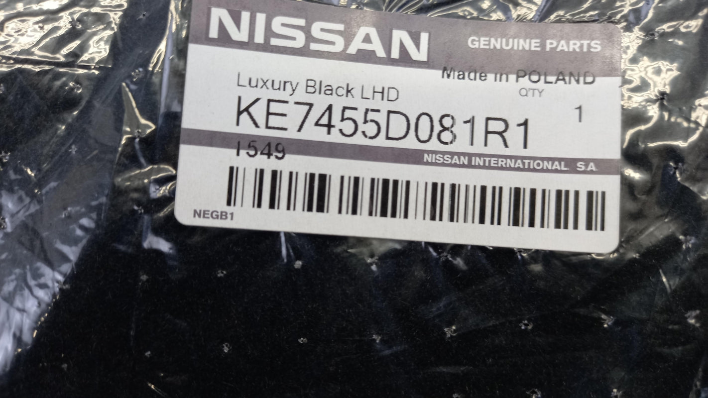 Original NISSAN Infiniti QX30 VEL MAT RED LHD Fußmattensatz KE7455D081R1