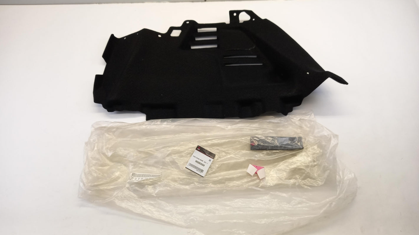 Original MITSUBISHI ASX II Ladekantenschutz Rechts MQ003569