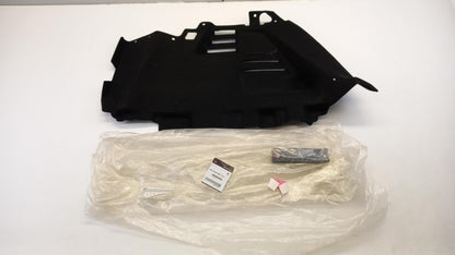 Original MITSUBISHI ASX II Ladekantenschutz Rechts MQ003569