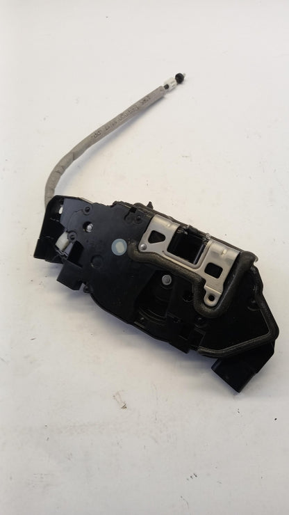 Original MERCEDES-BENZ A-klasse W177 Türschloss hinten links A0997303101