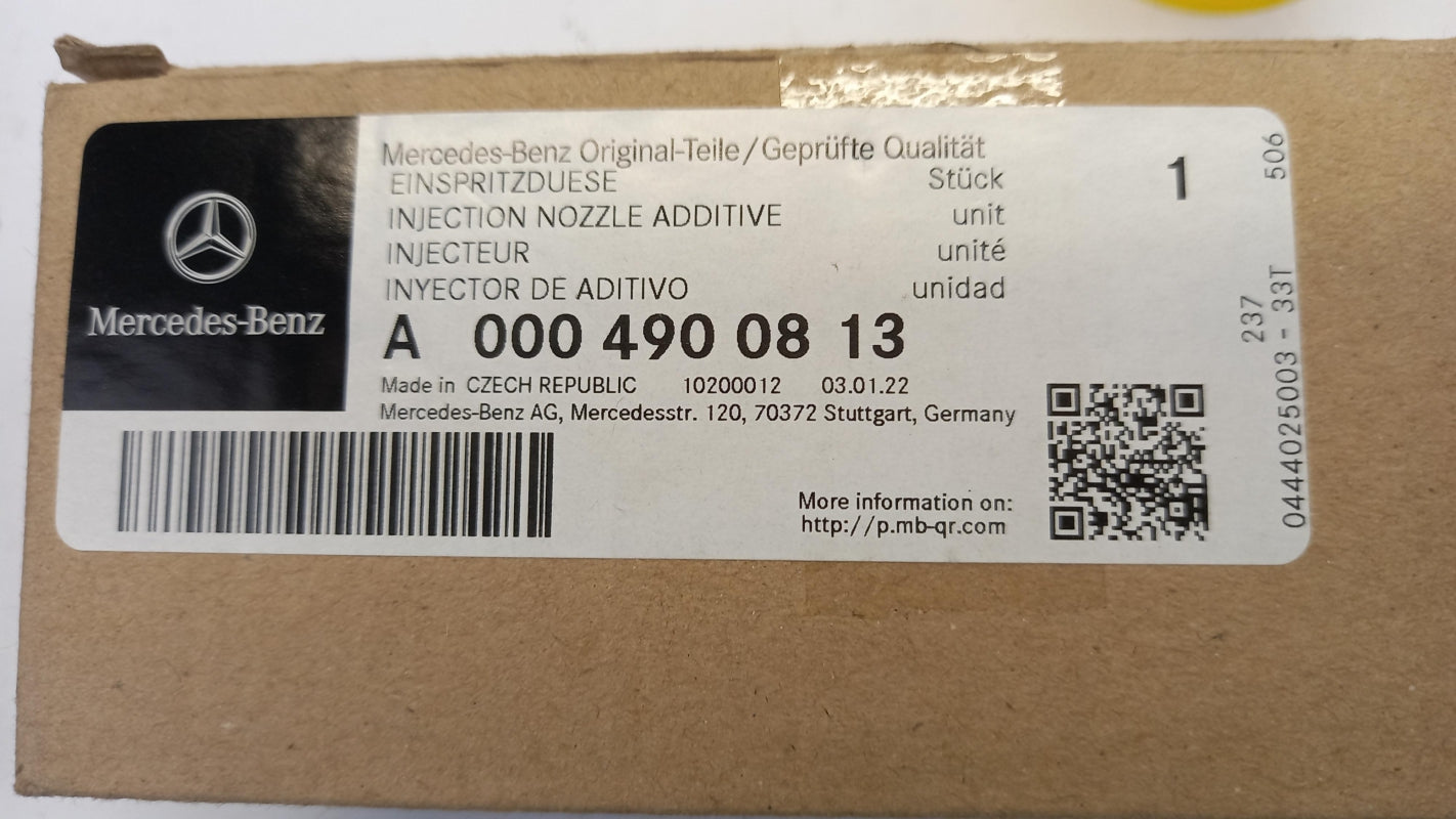 Original MERCEDES-BENZ S-klasse W222 V222 X222 AdBlue Einspritzdüse A0004900813