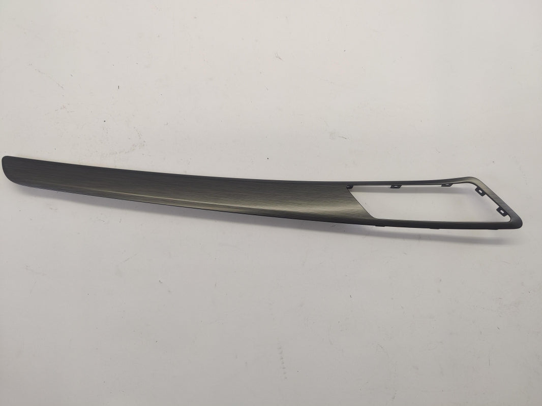 Original OE Volkswagen trim strip 5G48674501FJ 