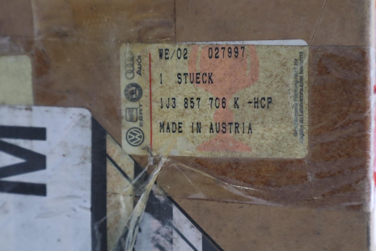 Original VW Golf IV Sicherheitsgurt schwarz vorne rechts 1J3857706KHCP