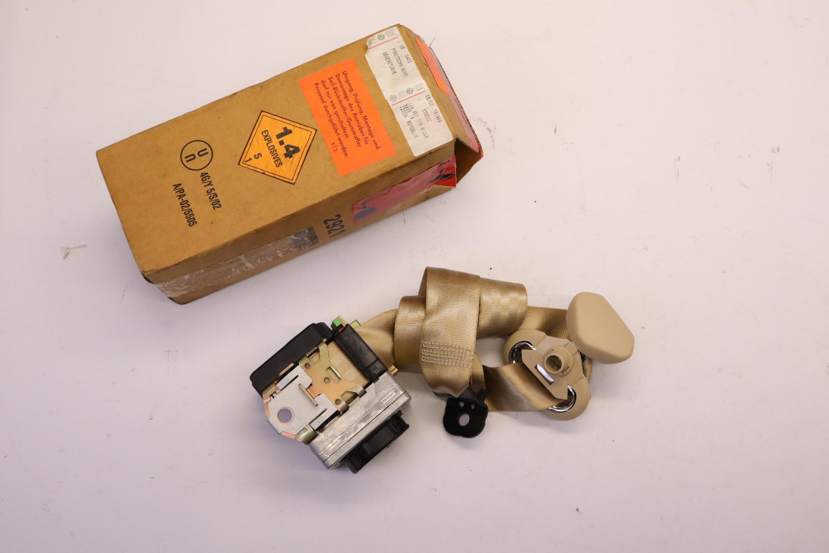 Original VW Golf 4 Jetta 1J Sicherheitsgurt hell-beige vorne links 1J4857705SJLV