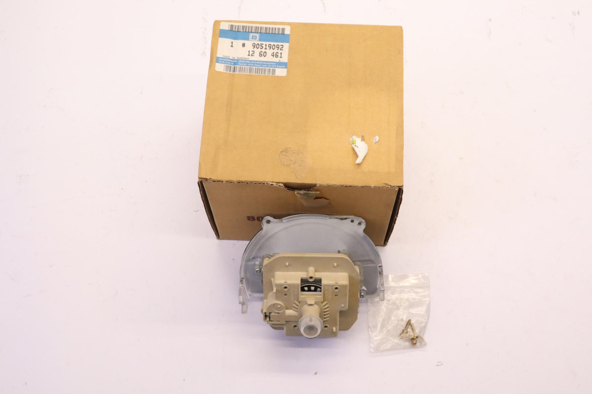 Original OPEL Astra-F T92 Geschwindigkeitsmesser Tachometer mph 90519092