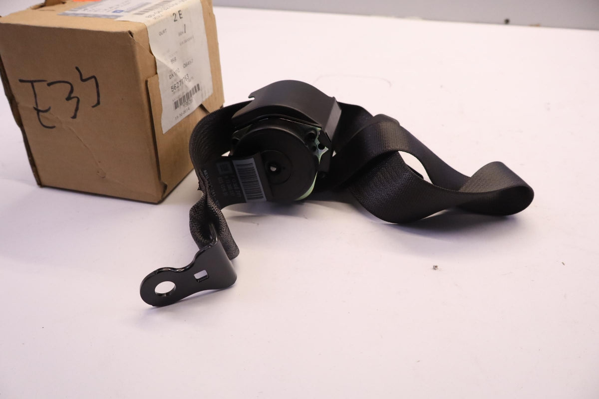 Original OPEL Astra-J Sicherheitsgurt schwarz hinten mitte 13380241