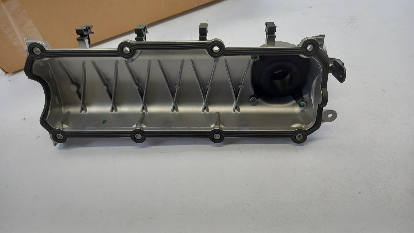 Original VW Caddy Golf Jetta Polo Touran T5 2.0 Zylinderkopfhaube 06G103429B