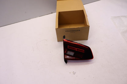 Original VW Passat B8 18- LED-Heckleuchte Rücklicht innen links 3G5945093D