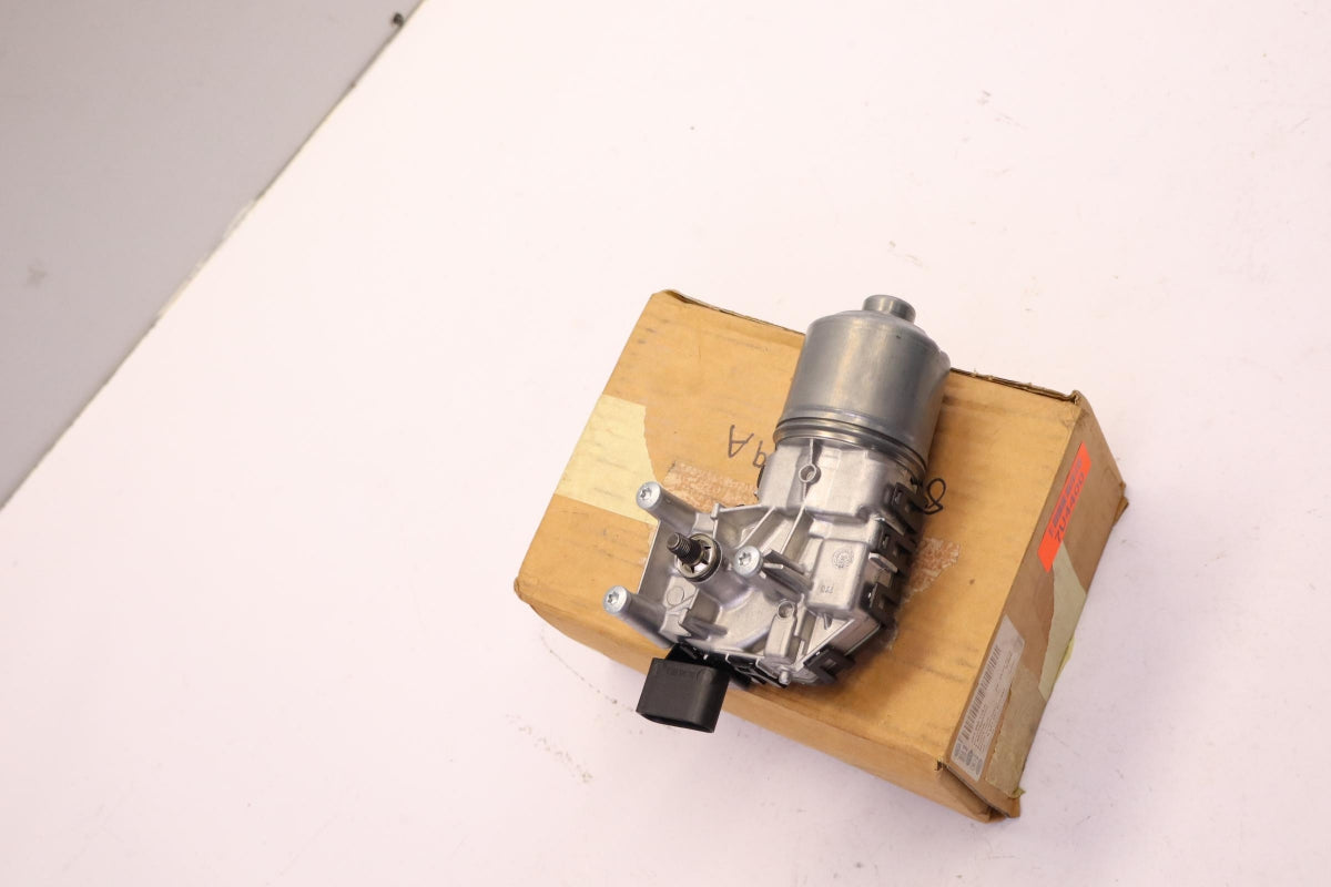 Original AUDI A4 RS4 8H/8E SEAT Exeo 3R Wischermotor vorne 8E2955119A