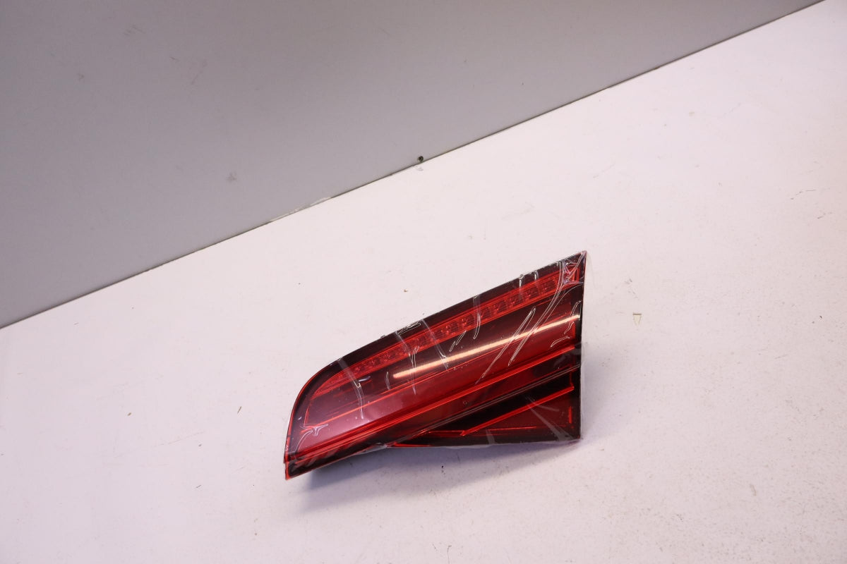Original AUDI A8 S8 Quattro 4H LED Heckleuchte Rücklicht innen rechts 4H0945094K