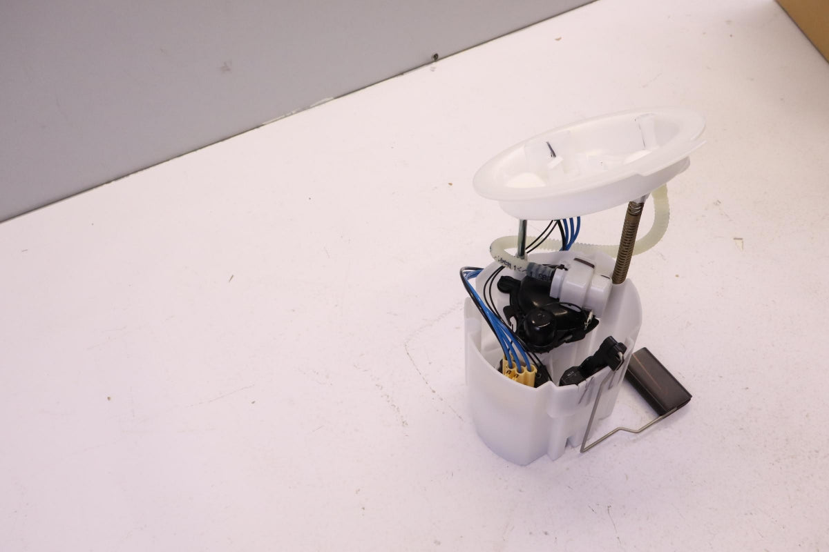 Original MINI F55 F56 Cabrio F57 Kraftstofffördereinheit 16117300477