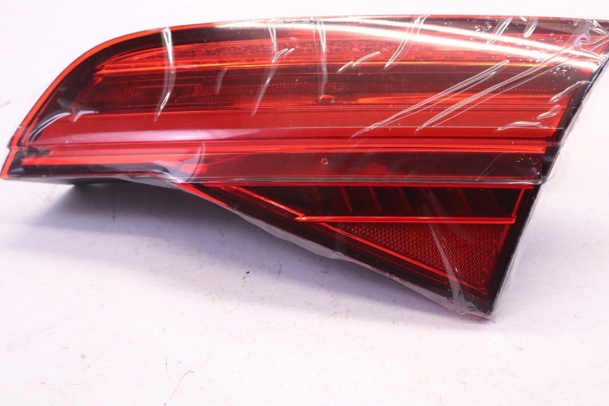 Original AUDI A8 S8 Quattro 4H LED Heckleuchte Rücklicht innen rechts 4H0945094K