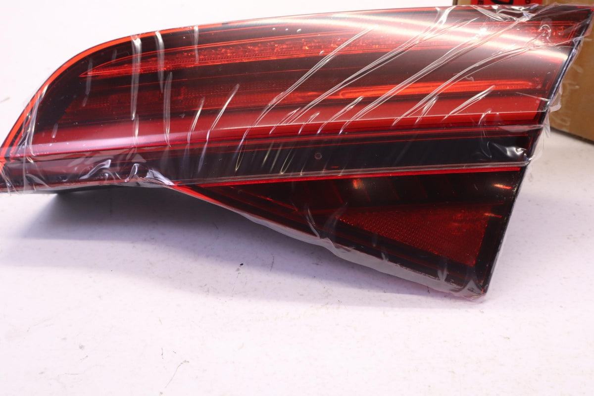 Original AUDI A8 4H LED Heckleuchte Rücklicht innen rechts 4H0945094N