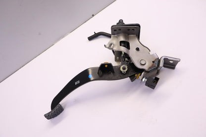 Original HYUNDAI Tucson LM KIA Sportage SL Kupplungspedal 328022S050