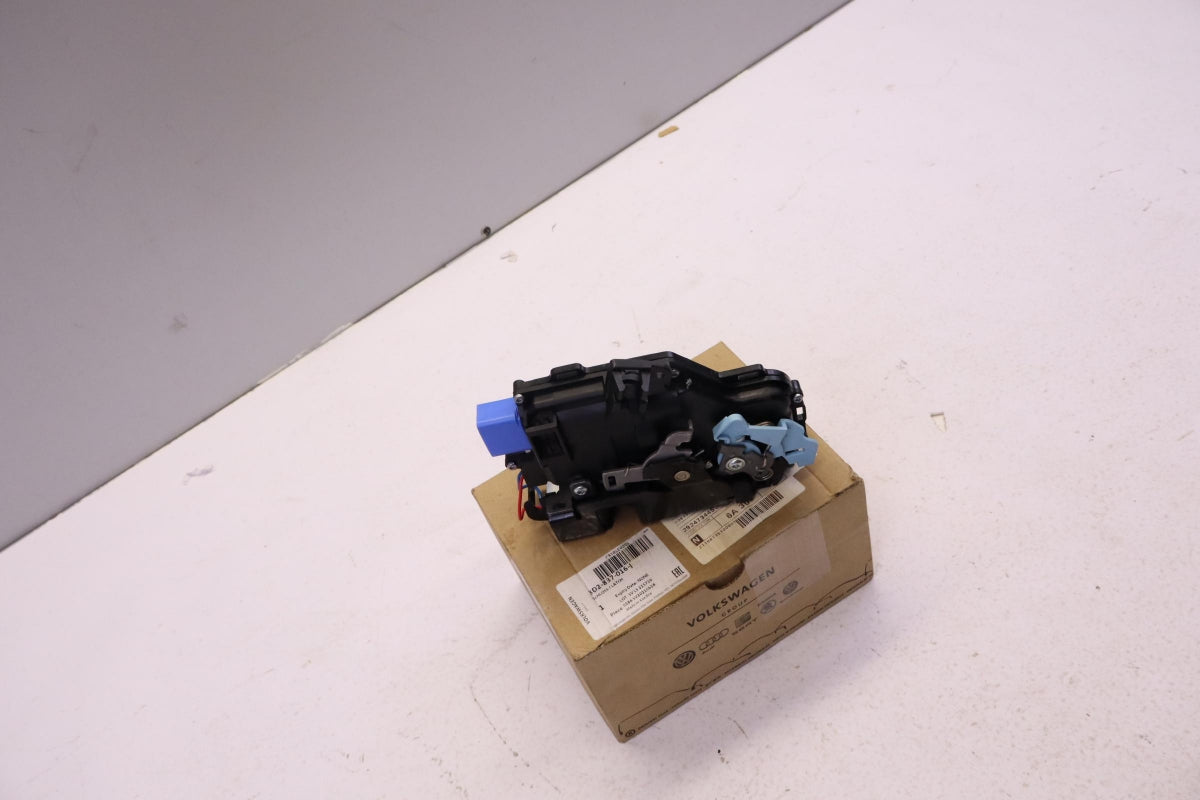 Original VW Caddy Golf Phaeton SKODA Octavia Türschloss vorne rechts 3D2837016J