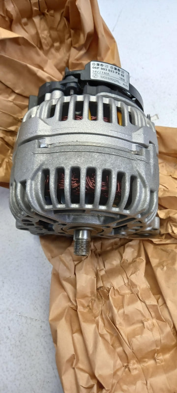 Original AUDI A1 A3 A4 VW Caddy Golf 6 Passat B6 T5 Lichtmaschine 06F903023FX