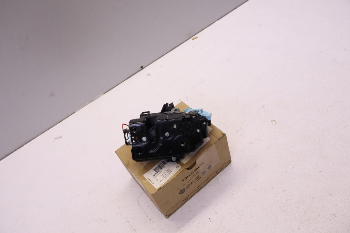 Original VW Caddy Golf Phaeton SKODA Octavia Türschloss vorne rechts 3D2837016J