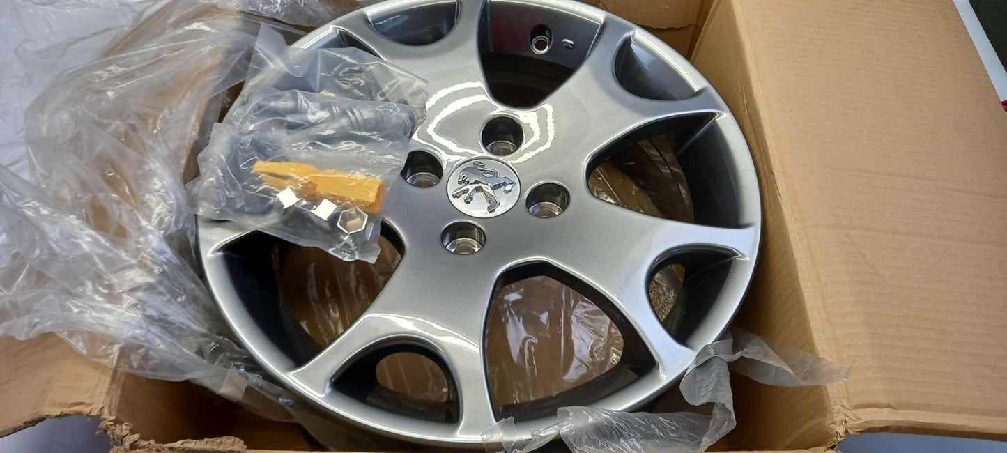 Original PEUGEOT 1007 05-10 Alufelge Eveanys 6Jx16" ET:27 9607E7